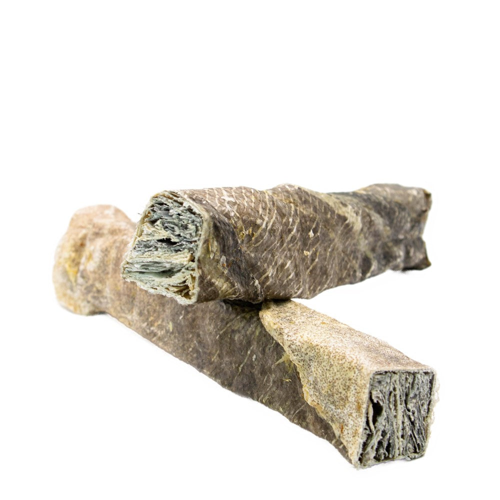 Natural fish batons hypoallergenic dog chew for dental and joint health.