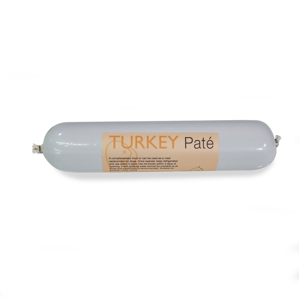 Soft turkey pâté dog treat tube natural high protein reward food free from additives and preservatives.
